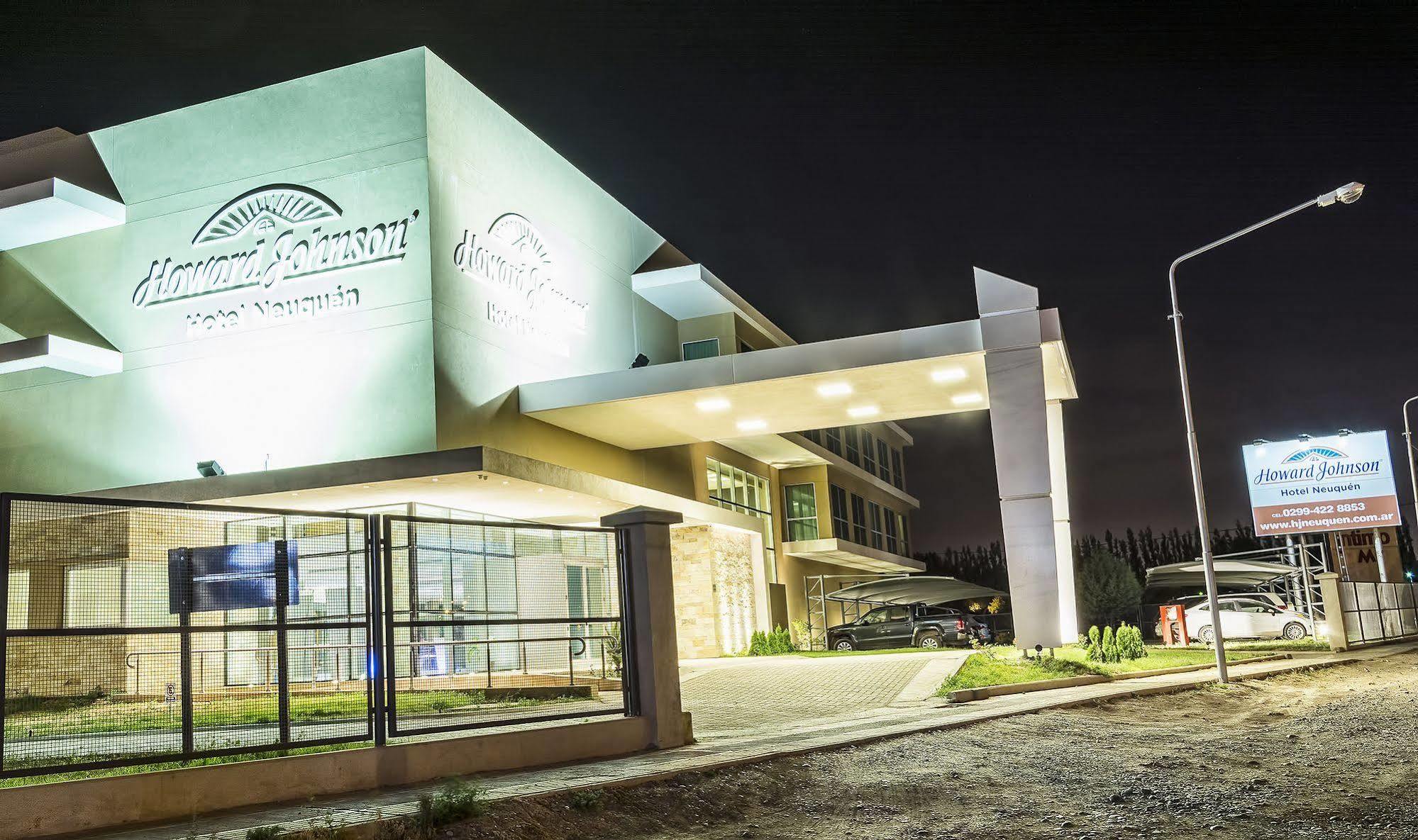 Howard Johnson Neuquen Hotel Ngoại thất bức ảnh